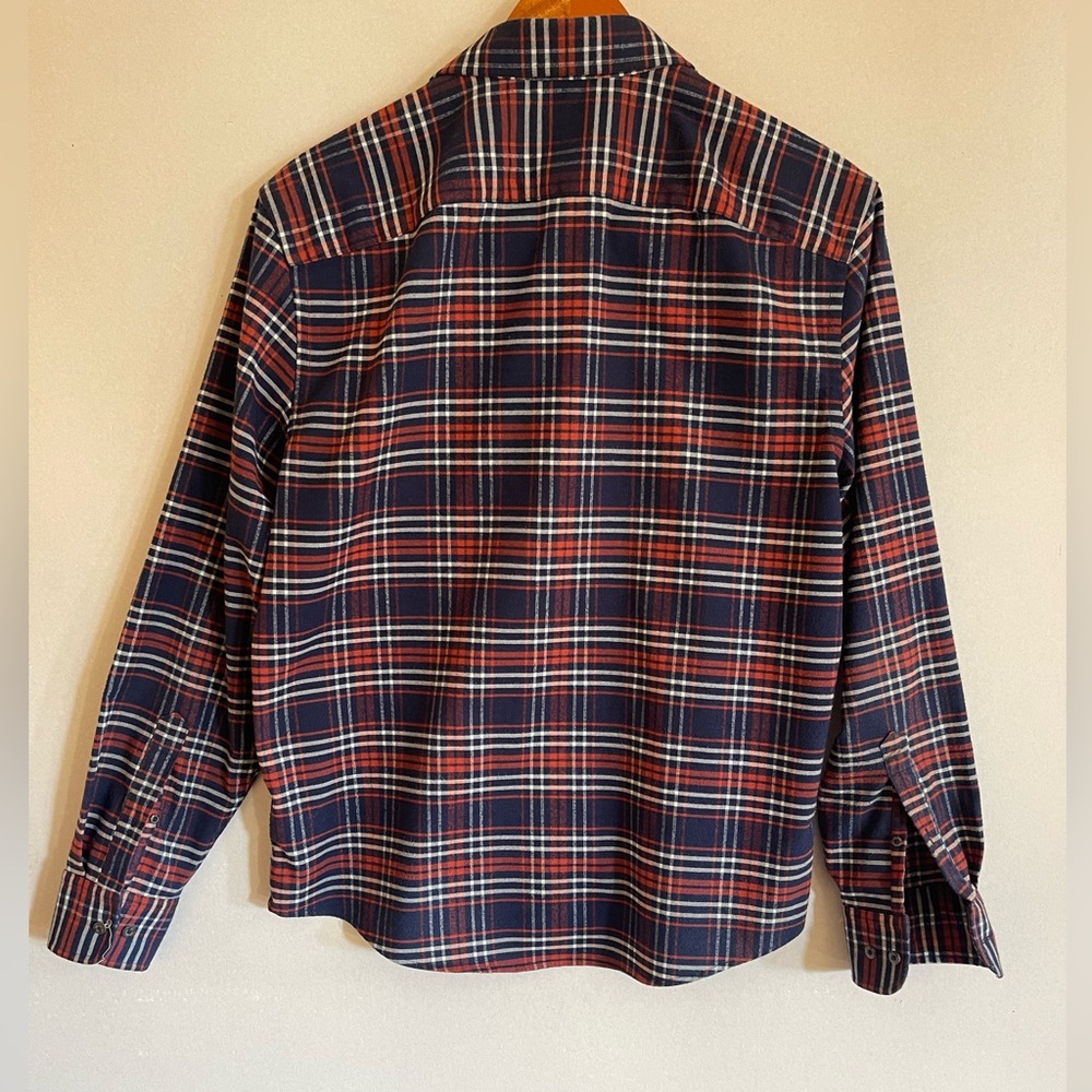 Untuckit Men’s Plaid Flannel Shirt – Size Large (Regular Fit) - Picture 6 of 10